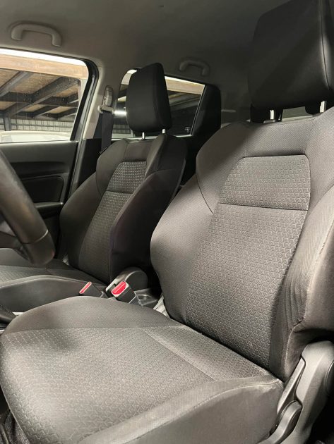  SUZUKI SWIFT 1.2i HYBRID 83CH (APPLE CARPLAY, SIÈGES CHAUFFANTS, CAMÉRA DE RECUL, RADAR DE RECUL)
