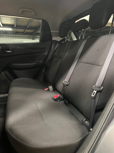  SUZUKI SWIFT 1.2i HYBRID 83CH (APPLE CARPLAY, SIÈGES CHAUFFANTS, CAMÉRA DE RECUL, RADAR DE RECUL)