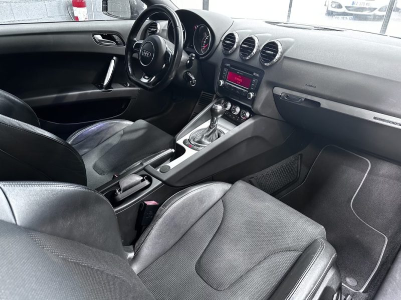 AUDI TT AUDI TT S LINE 2.0 TFSI  QUATTRO S TRONIC  2012