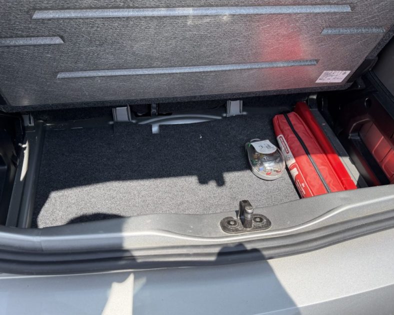 VOLKSWAGEN UP! 1.0 60 CLUB - Boite Automatique - CLIMATISATION - CONTROLE TECHNIQUE à jour