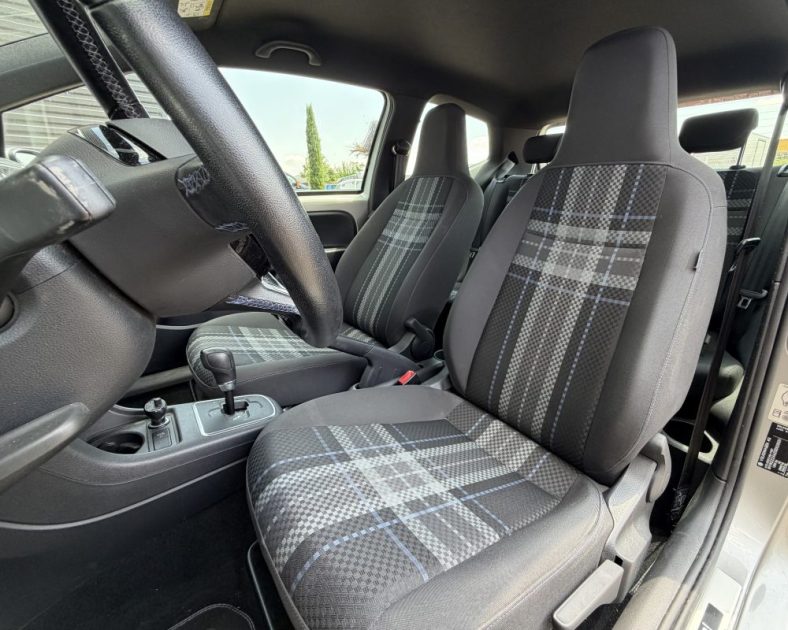 VOLKSWAGEN UP! 1.0 60 CLUB - Boite Automatique - CLIMATISATION - CONTROLE TECHNIQUE à jour