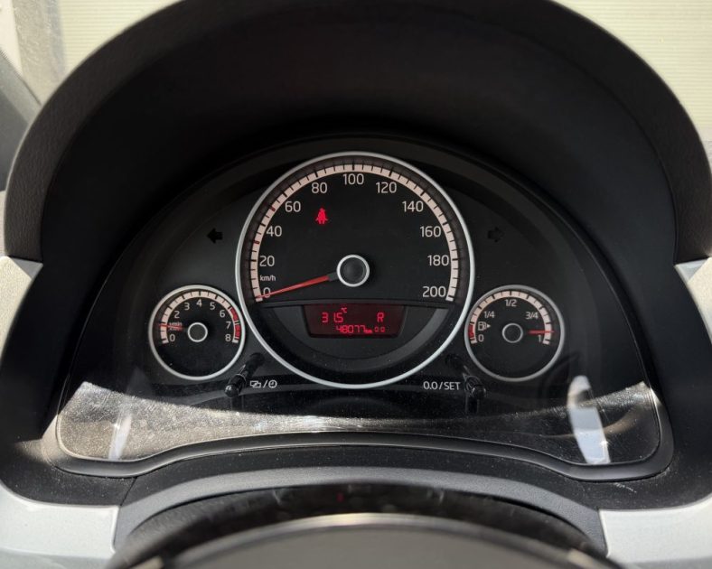 VOLKSWAGEN UP! 1.0 60 CLUB - Boite Automatique - CLIMATISATION - CONTROLE TECHNIQUE à jour