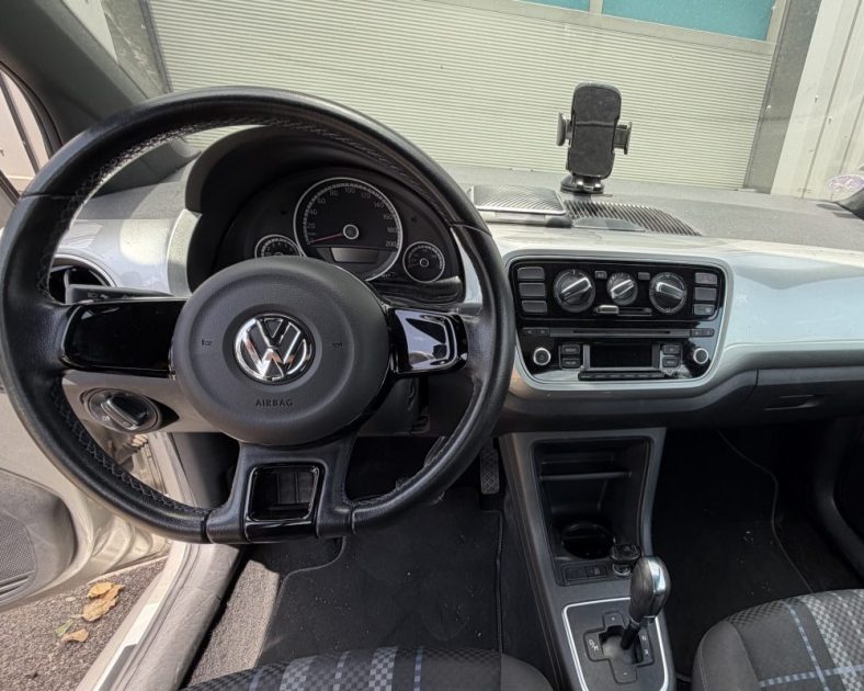 VOLKSWAGEN UP! 1.0 60 CLUB - Boite Automatique - CLIMATISATION - CONTROLE TECHNIQUE à jour