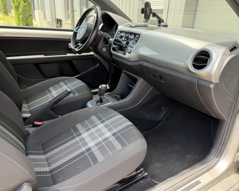 VOLKSWAGEN UP! 1.0 60 CLUB - Boite Automatique - CLIMATISATION - CONTROLE TECHNIQUE à jour