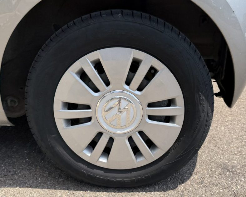 VOLKSWAGEN UP! 1.0 60 CLUB - Boite Automatique - CLIMATISATION - CONTROLE TECHNIQUE à jour