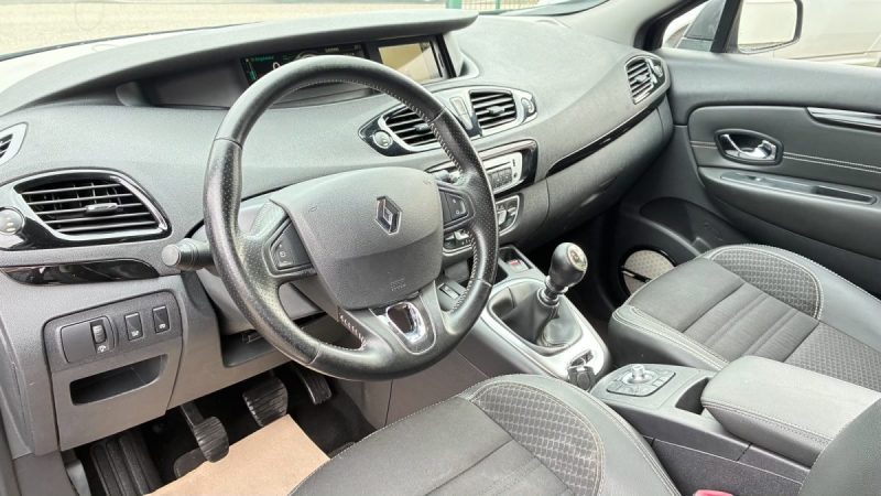 Renault Scenic III 1.6 dCi 130ch Edition Bose Energy GPS CUIR 104000kms