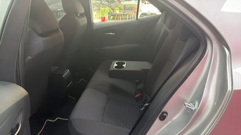 TOYOTA COROLLA BERLINE HYBRIDE 1.8 DYNAMIC BUSINESS 122cv/1 ERE MAIN/TVA RECUPERABLE