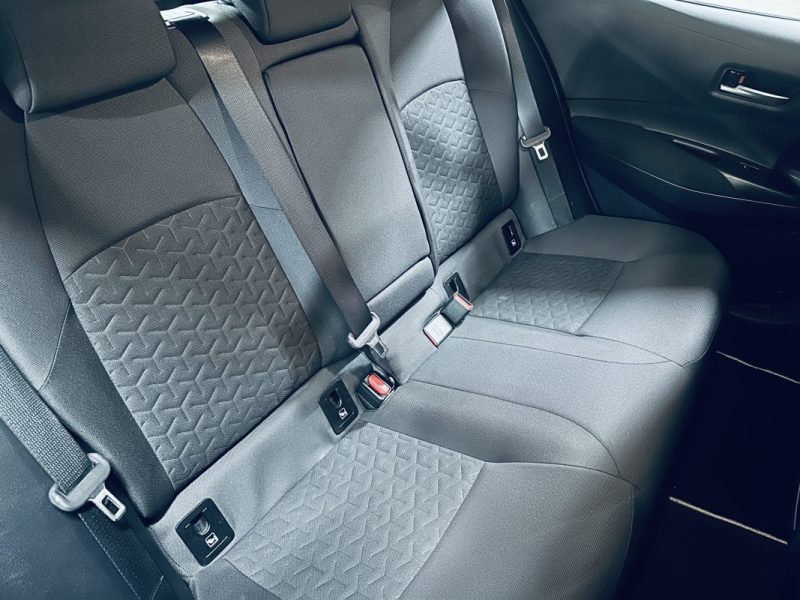 TOYOTA COROLLA 122ch DYNAMIC BUSINESS