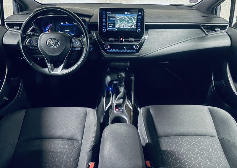 TOYOTA COROLLA 122ch DYNAMIC BUSINESS