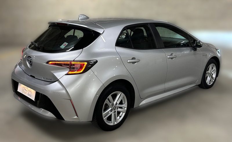 TOYOTA COROLLA 122ch DYNAMIC BUSINESS