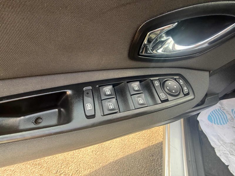 RENAULT GRAND SCENIC 3 PHASE 2 1.6 DCI - 130CV 16V TURBO 7 PLACES 2012