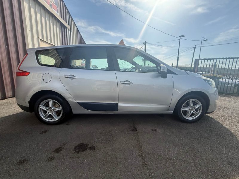 RENAULT GRAND SCENIC 3 PHASE 2 1.6 DCI - 130CV 16V TURBO 7 PLACES 2012