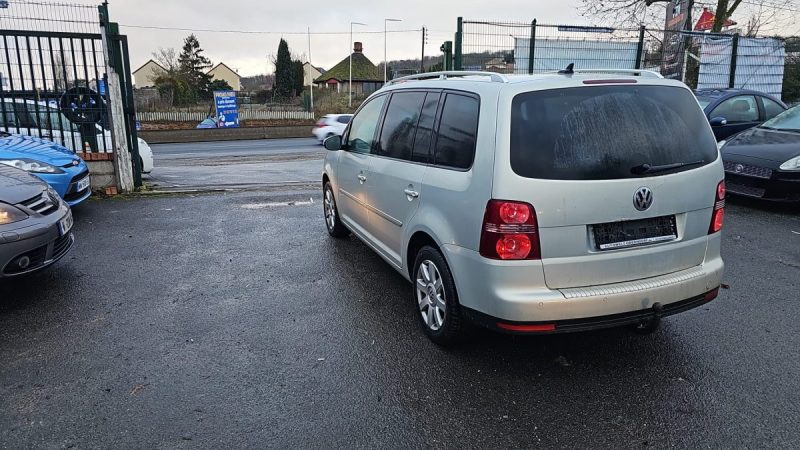VOLKSWAGEN TOURAN CONFORTLINE 2009B