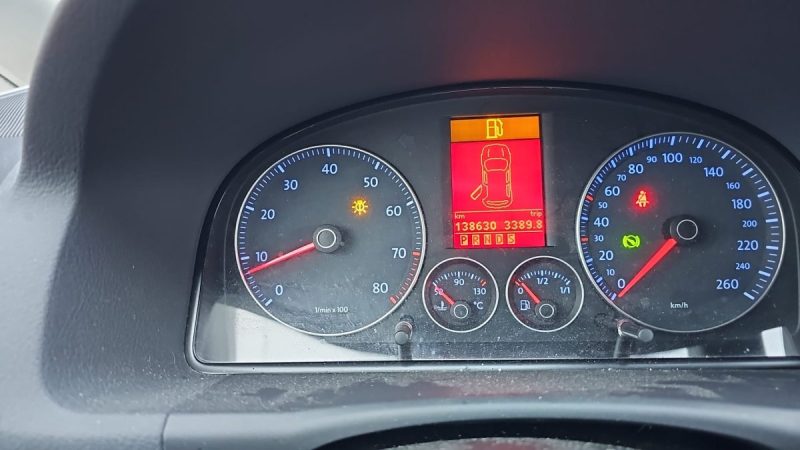 VOLKSWAGEN TOURAN CONFORTLINE 2009B