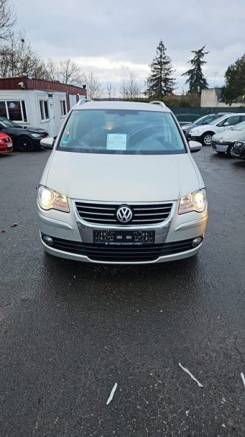 VOLKSWAGEN TOURAN CONFORTLINE 2009B