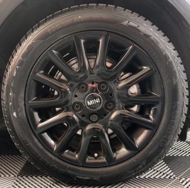 MINI COOPER 136 cv essential BVA7