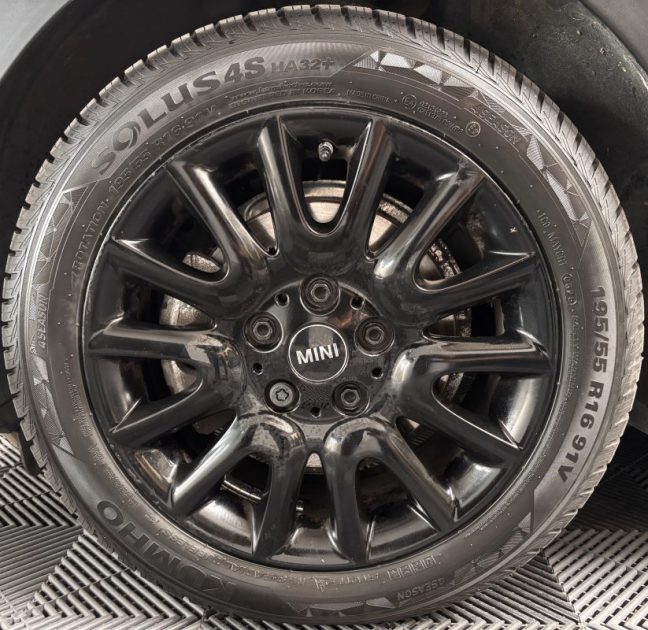 MINI COOPER 136 cv essential BVA7