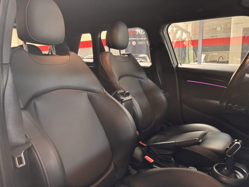 MINI COOPER 136 cv essential BVA7