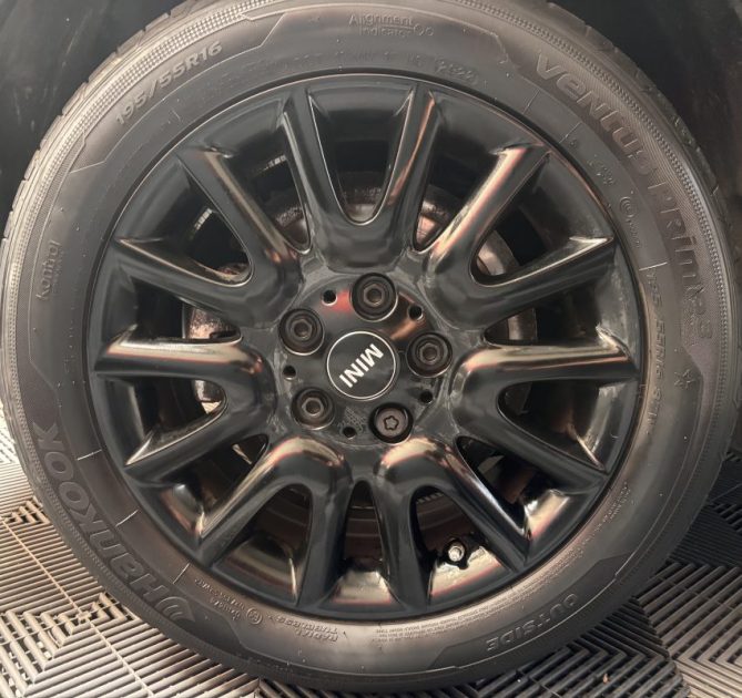 MINI COOPER 136 cv essential BVA7