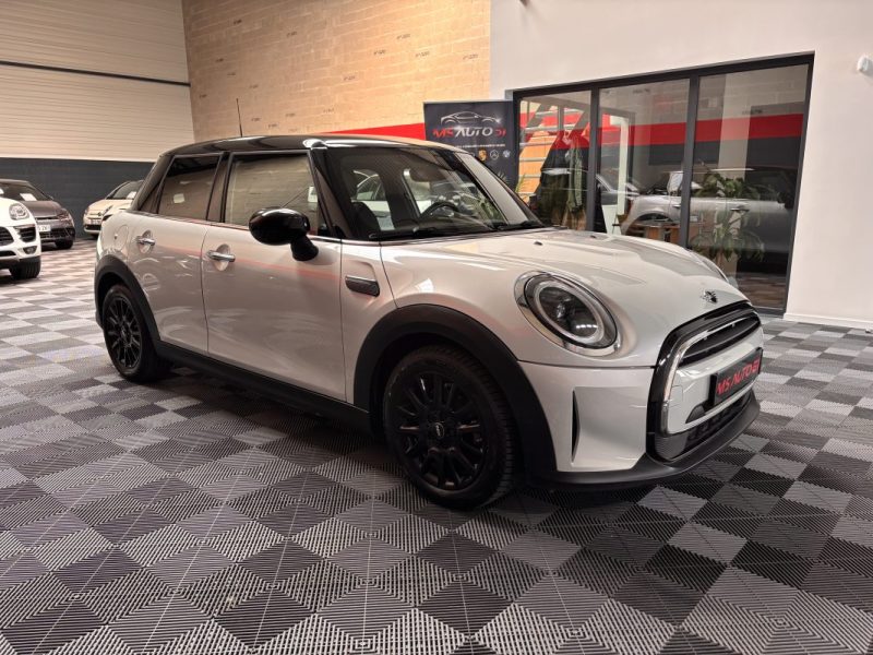 MINI COOPER 136 cv essential BVA7