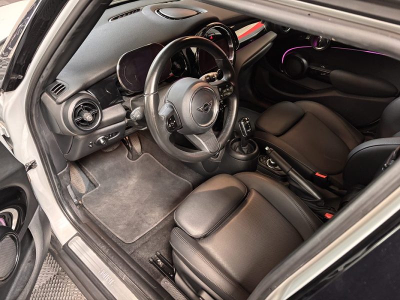 MINI COOPER 136 cv essential BVA7