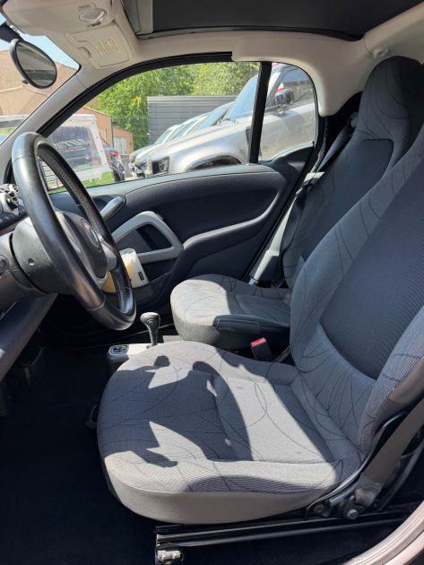 Smart Fortwo Simply Black 2011 – Boîte automatique – Full Black – Garantie 12 mois