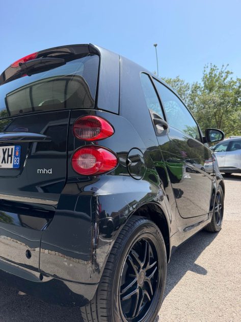 Smart Fortwo Simply Black 2011 – Boîte automatique – Full Black – Garantie 12 mois