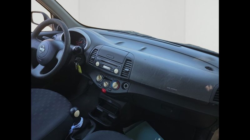 NISSAN MICRA 1.2 65 ch VISIA 2004 