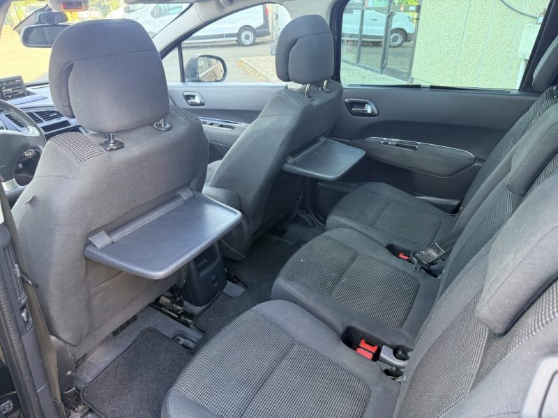 PEUGEOT 5008 STYLE 1.6 BLUE HDI 120 CH