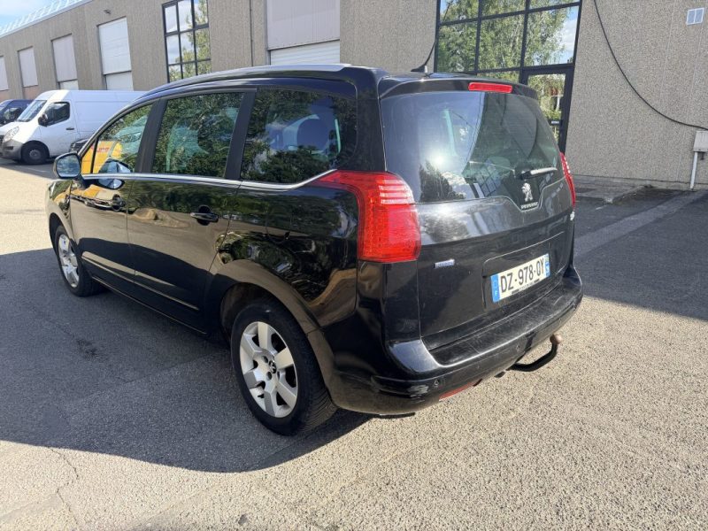 PEUGEOT 5008 STYLE 1.6 BLUE HDI 120 CH