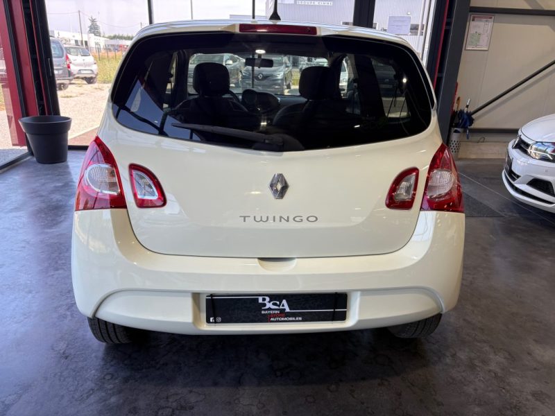 RENAULT TWINGO  2013 1.2 75 BOITE AUTOMATIQUE