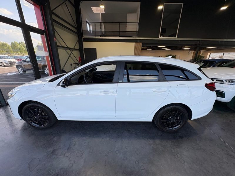 HYUNDAI I30  2020