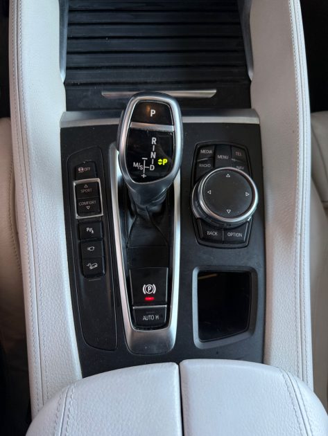 BMW X6 30d pack M sport - Suivi et Entretenu