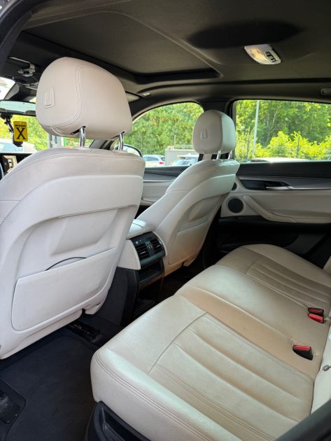 BMW X6 30d pack M sport - Suivi et Entretenu