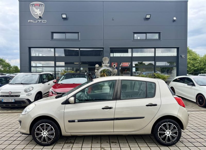 RENAULT CLIO III CONFORT DYNAMIQUE 1.4 16V 2006