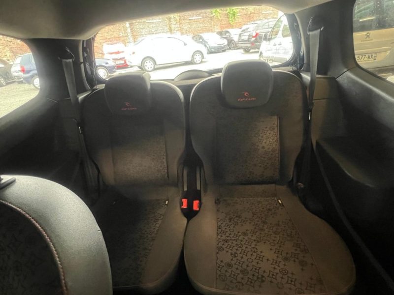 RENAULT TWINGO II 1.2 75 RIP CURL 