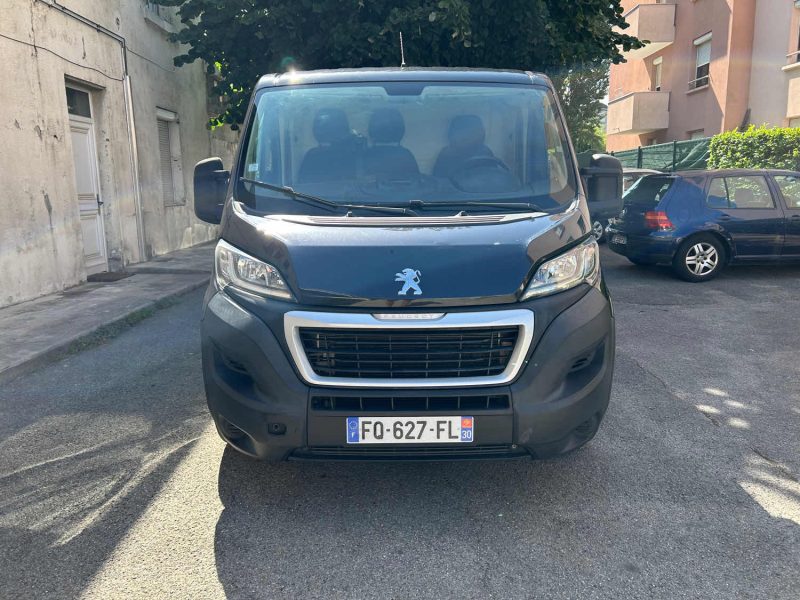 PEUGEOT BOXER 3 333 L1H1 2.2 BLUEHDI S&S 120CH PRO 06/2020 PRIX HT : 4990 € PRIX TTC : 5990 €