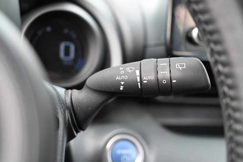 TOYOTA YARIS 116H DESIGN 03/2021