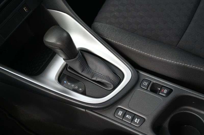 TOYOTA YARIS 116H DESIGN 03/2021