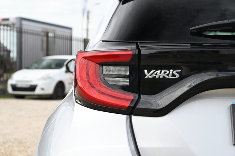 TOYOTA YARIS 116H DESIGN 03/2021