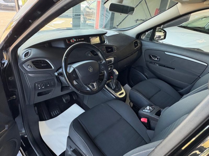 RENAULT MEGANE SCENIC  2015