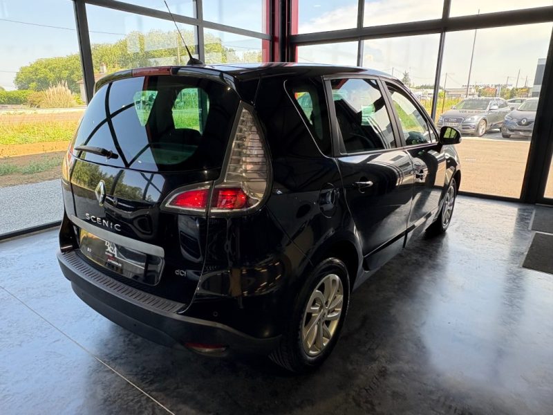 RENAULT MEGANE SCENIC  2015