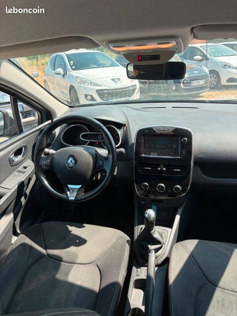 RENAULT CLIO IV TCE 90 NOUVELLE LIMITED 2014