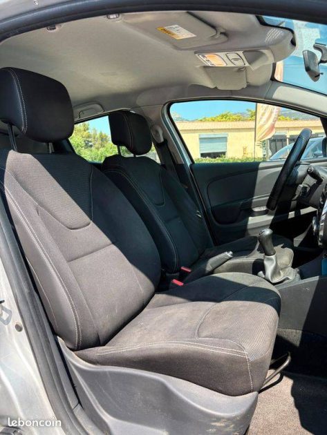 RENAULT CLIO IV TCE 90 NOUVELLE LIMITED 2014