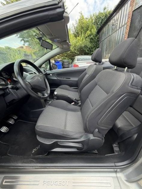 PEUGEOT 207 CC 1.6 ALLURE 2011 - 85 102Kms - Distrib ok - Parfait Etat - SUIVIT PEUGEOT