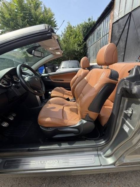 PEUGEOT 207 CC 1.6 SPORT 2009 - 77 101Kms - Distrib ok - Premier Main - SUIVIT PEUGEOT