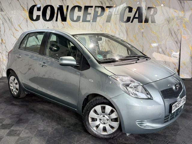 TOYOTA YARIS 1.3 VVT-ISOL 2006 - 69 991Kms - Premier Main - Parfait Etat - SUIVIT TOYOTA