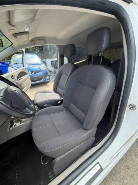 RENAULT TWINGO 1.2 NIGHT DAY 2010 - 63 331Kms - Climatisation - Premier Main - SUIVIT RENAULT 