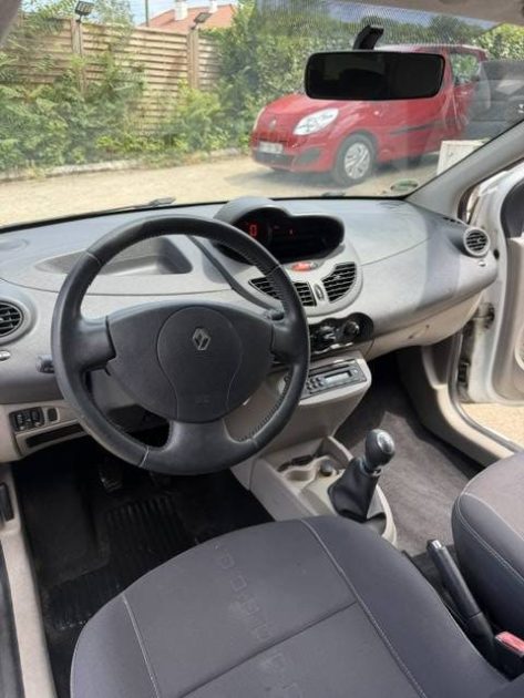 RENAULT TWINGO 1.2 NIGHT DAY 2010 - 63 331Kms - Climatisation - Premier Main - SUIVIT RENAULT 