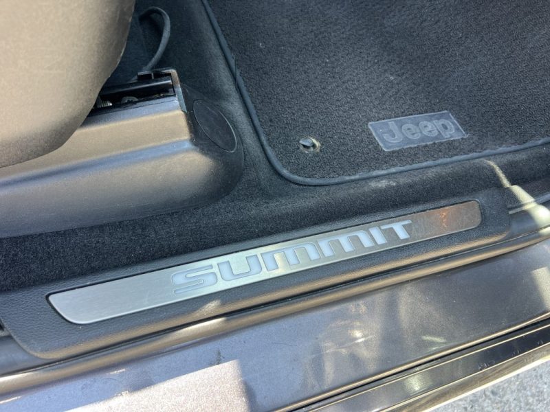 JEEP GRAND CHEROKEE SUMMIT 2015